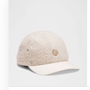 Lululemon Women's Textured Fleece Ball Cap Colour White Opal/Trench hat NWT
